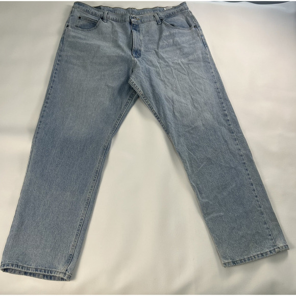 Wrangler Relaxed Fit Straight Leg Jeans Men's Blue Light Wash Size. 40x32 - Picture 1 of 10